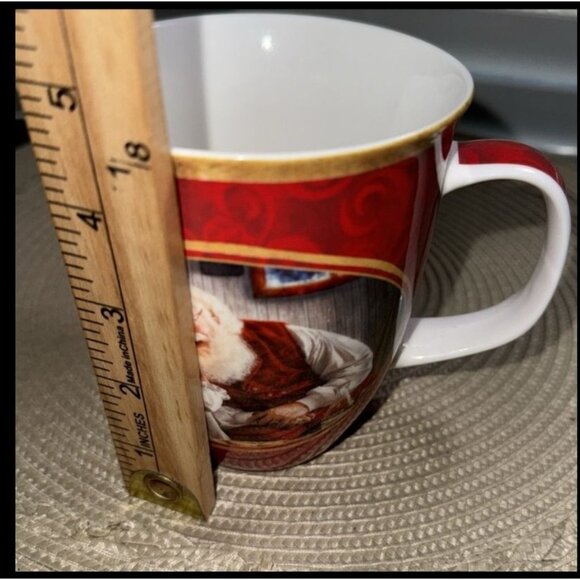 Christmas Themed Ceramic Mug Set With Santa & Holiday Designs - Picture 3 of 8